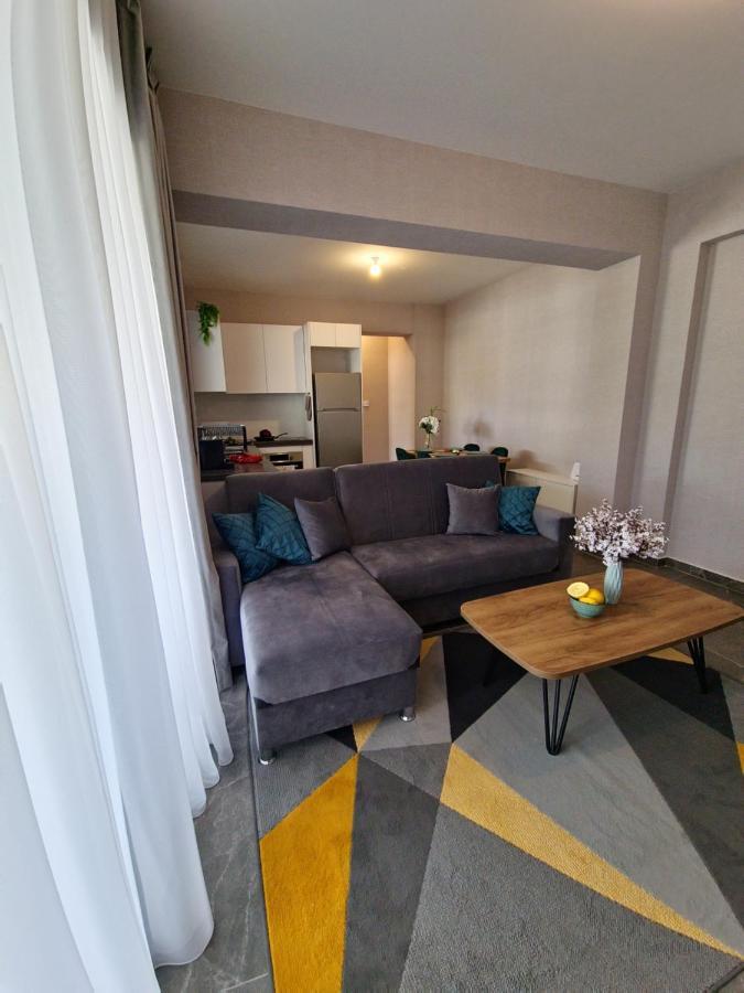 Carisa Deluxe Apartment With Jacuzzi Lárnaca Exterior foto